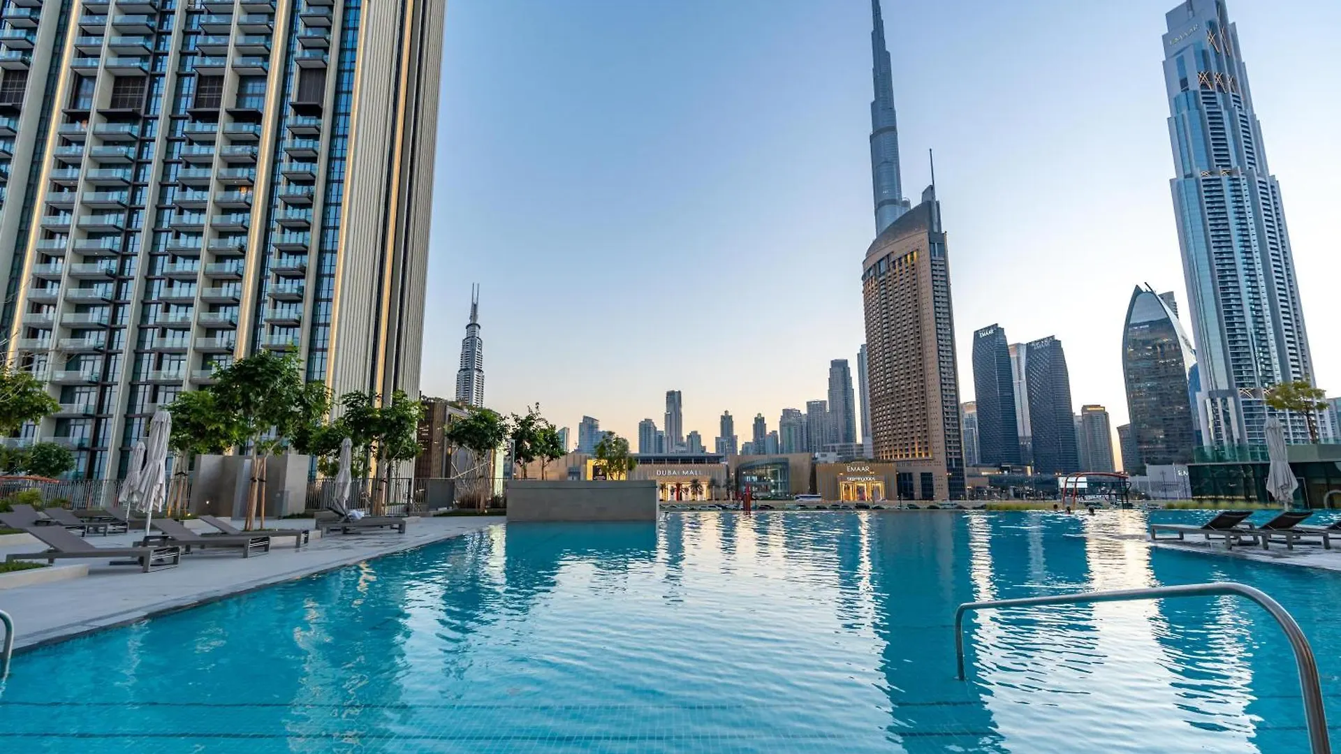 Burj Khalifa & Dubai Dancing Fountain View, 54Th Floor & Dubai Mall Access